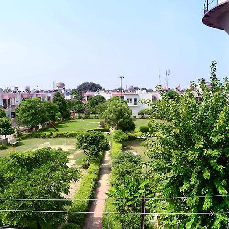 Tuk Tuk Homestay Agra  Bagian luar foto