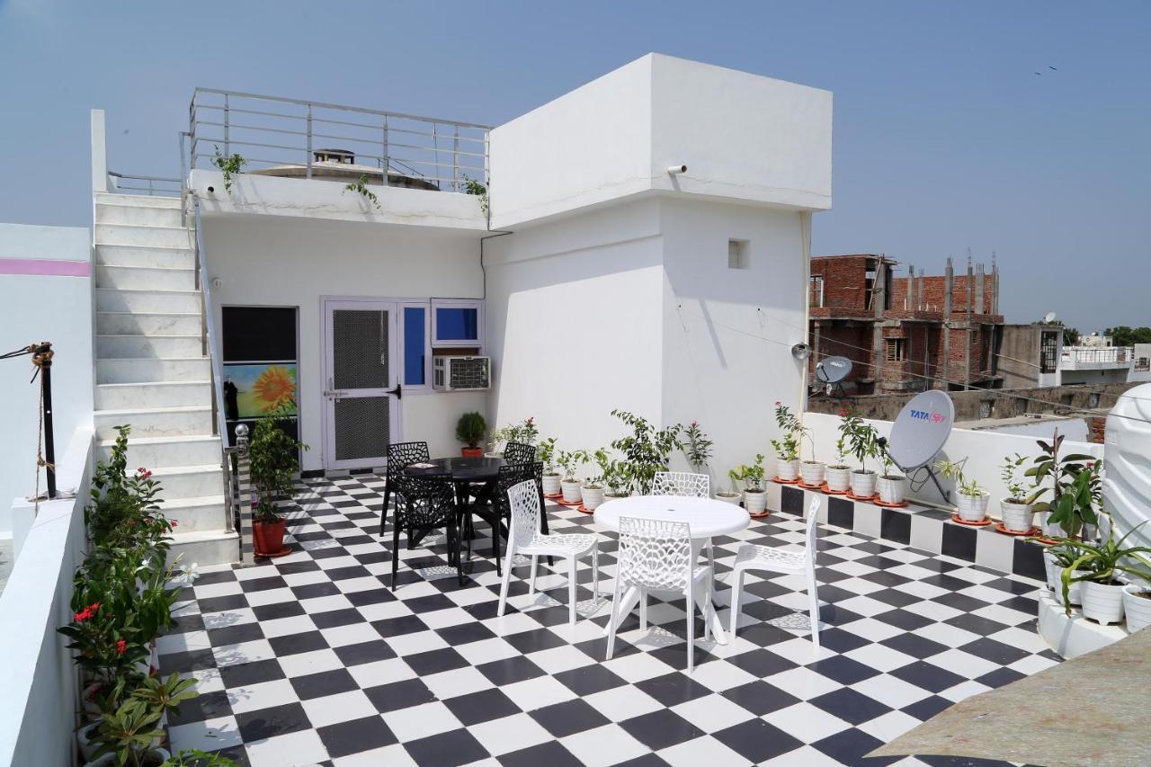Tuk Tuk Homestay Agra  Bagian luar foto